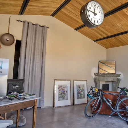 Tuscan Cozy Escape With View, Garden & Breakfast Bed & Breakfast *
